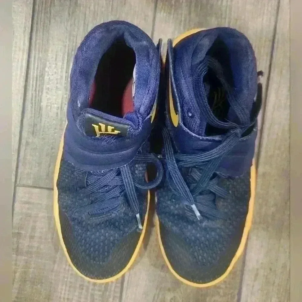Nike Boys Kyrie 2 GS Cavs 826673-447 Navy Blue Lace-Up Basketball Shoes Size 4Y